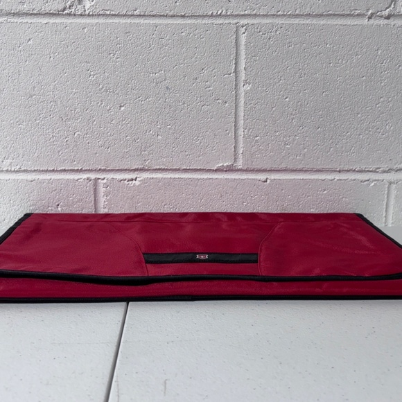 Victorinox Large Pakmaster Large Packing Sleeve Red Swiss Army Knife - Picture 9 of 9